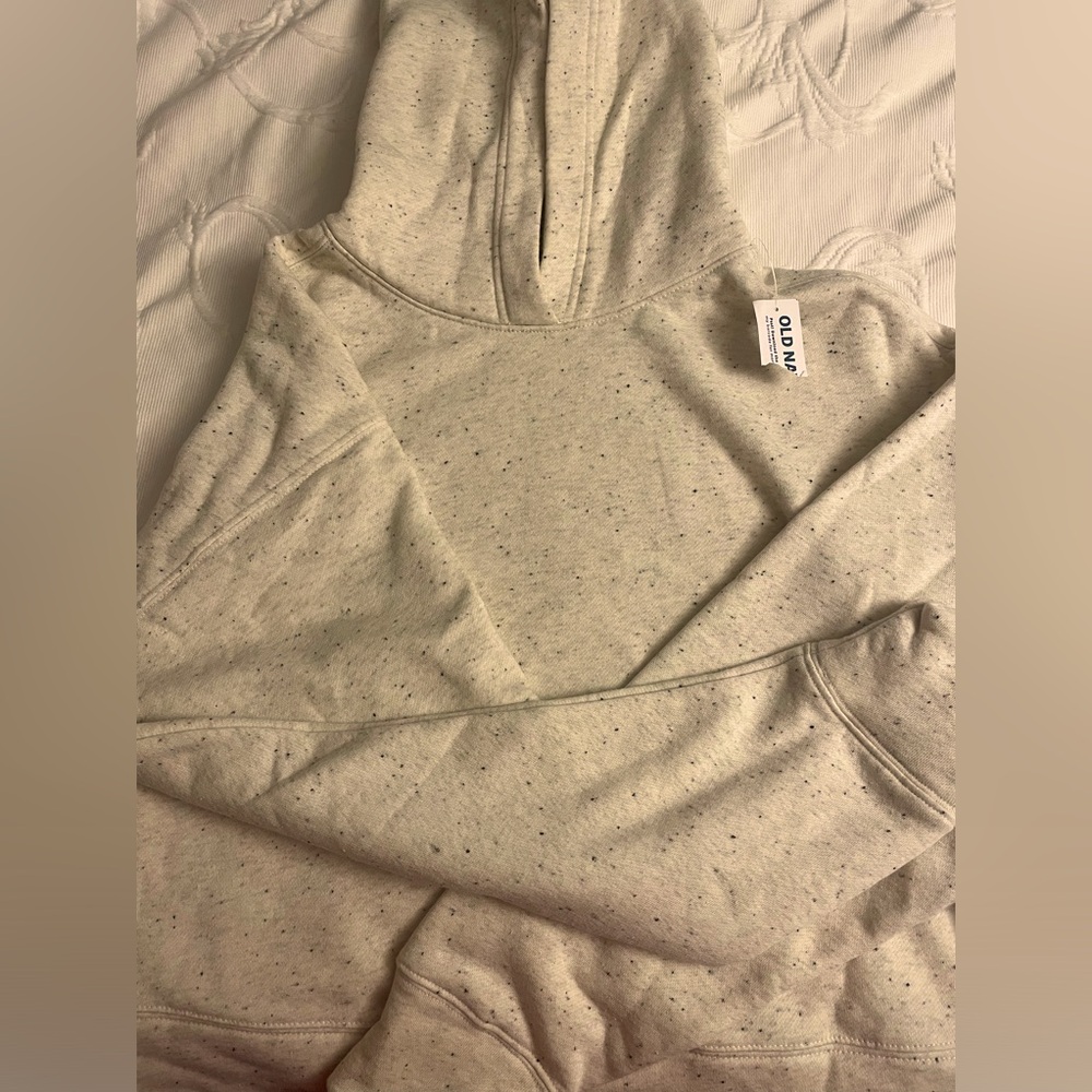 White/ grey hoodie with dots